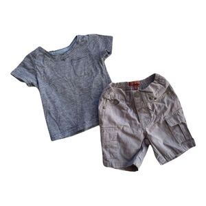 Baby Boys 7 For All Mankind Summer Outfit -
Heathered Shirt & Shorts - Sz 12 mo